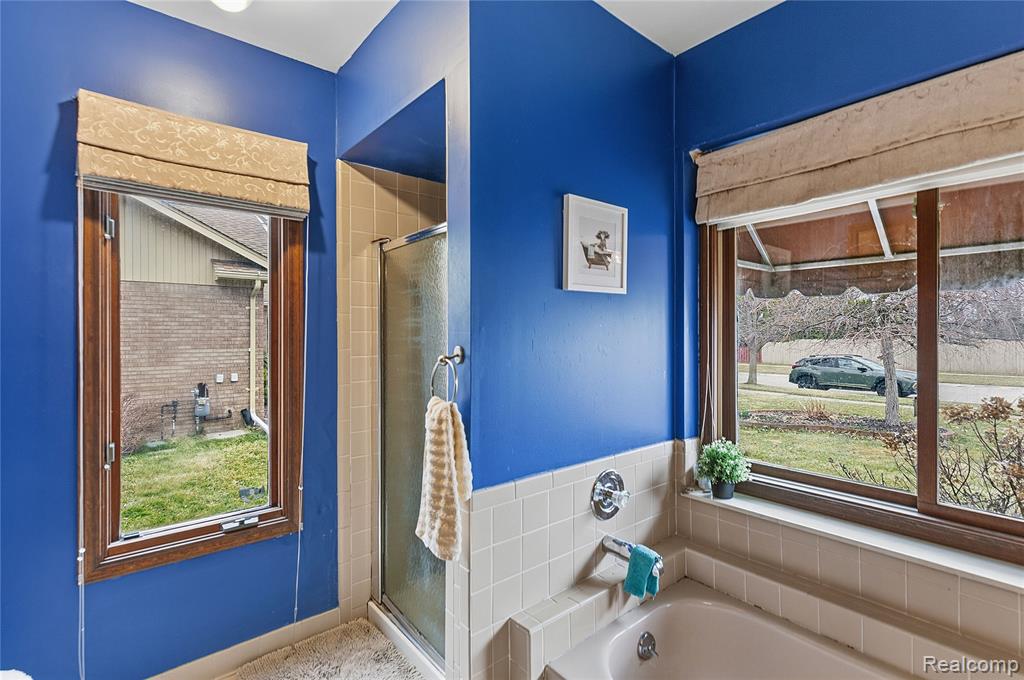 26525 Mapleridge Drive, New Baltimore, MI — Photo 21