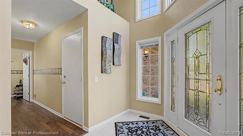 6400 Copper Creek Drive W, Washington, MI — Photo 10