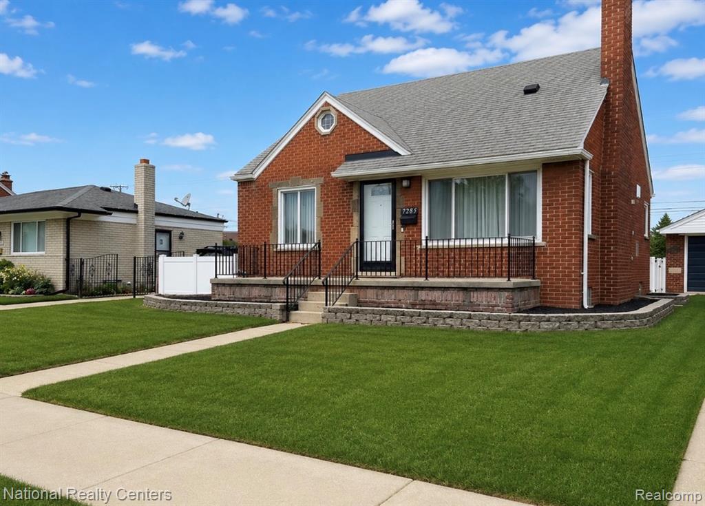 7285 Helen, Center Line, MI 48015 — Photo 2