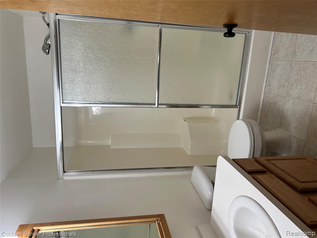 284 Marigold Circle, Westland, MI — Photo 10