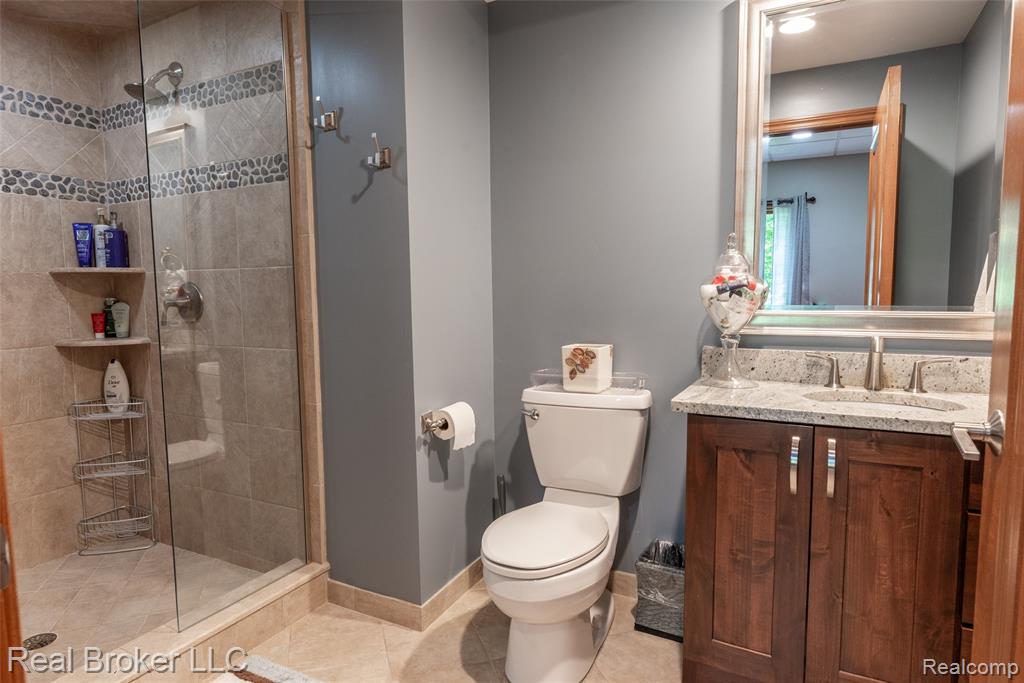 816 Seager Street, Commerce Twp, MI 48390 — Photo 36