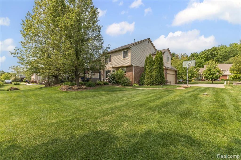 29818 Bradford Drive, New Hudson, MI 48165 — Photo 41