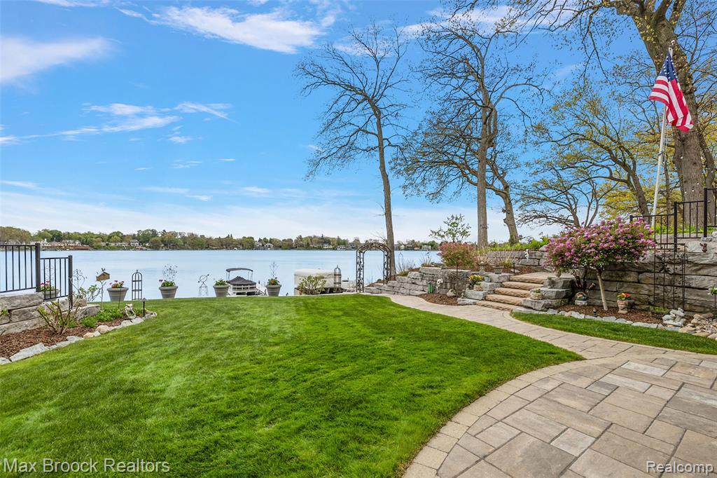 4353 Forest Avenue, Waterford, MI 48328 — Photo 30