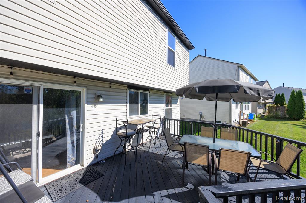 9778 Ravenshire Drive, Ypsilanti, MI 48198 — Photo 41