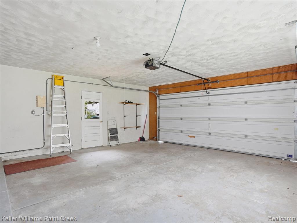 436 Broadleaf Drive, Rochester, MI 48306 — Photo 40