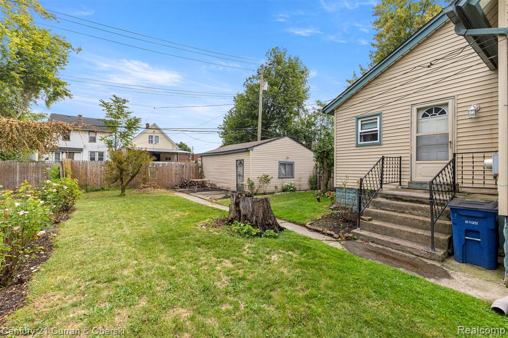 1976 Cabot Street, Detroit, MI 48209 — Photo 24