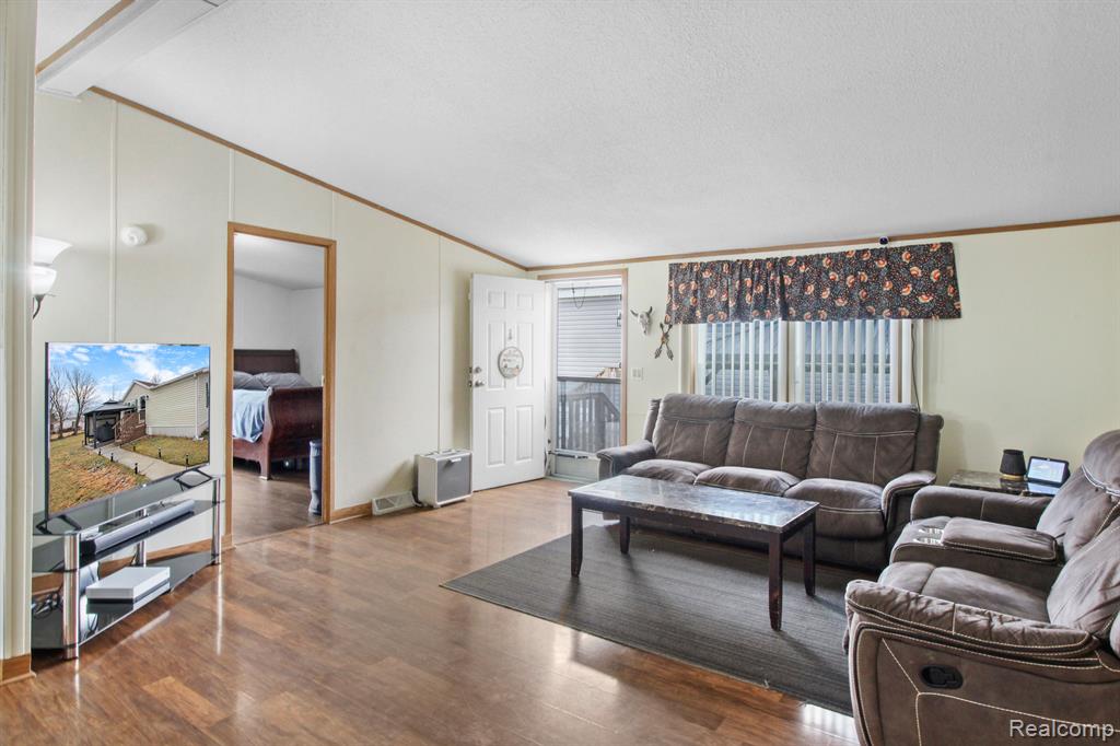 450 PINE CONE Trail, Monroe, MI 48161 — Photo 2