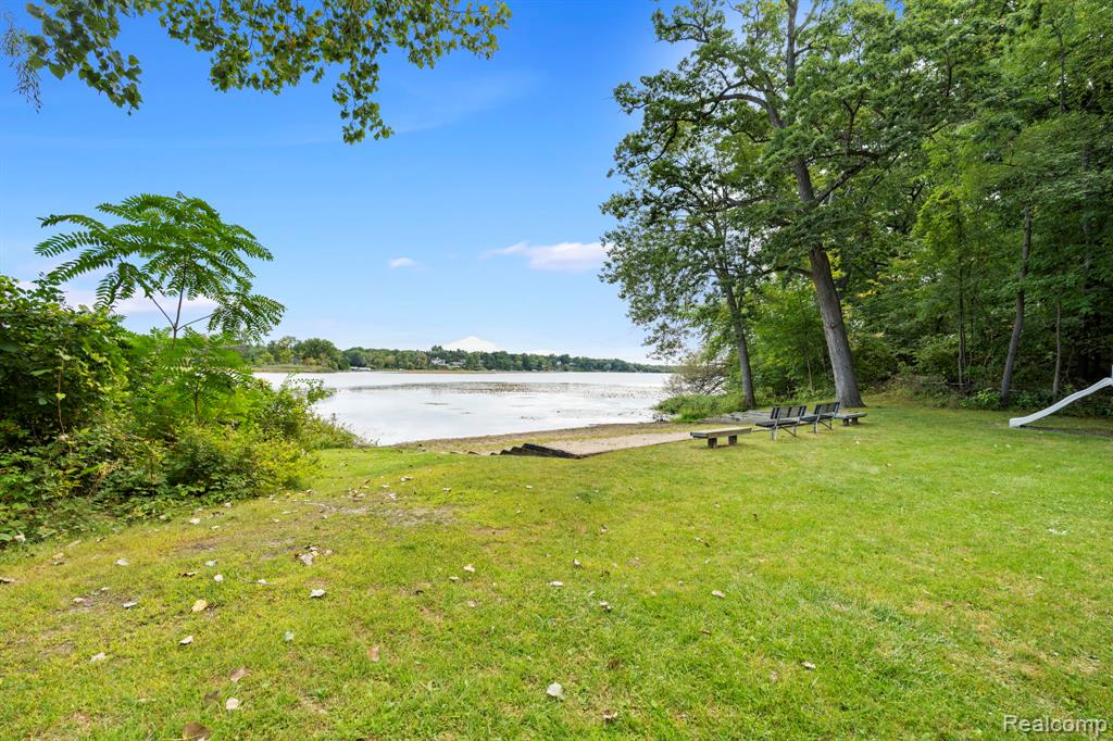 4540 Rolling Pine Court, West Bloomfield, MI 48323 — Photo 54