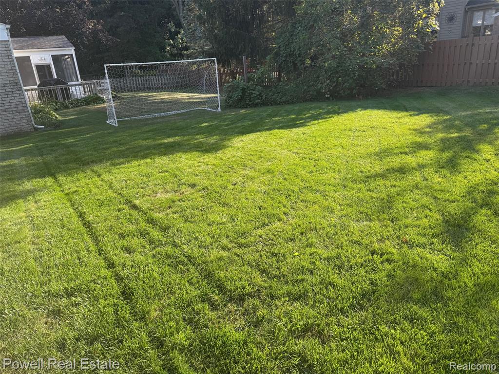 5957 Slate Drive E, Troy, MI 48085 — Photo 27