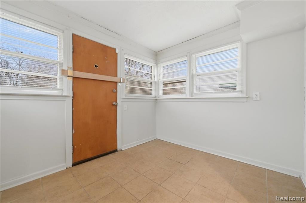 20620 Regent Drive, Detroit, MI 48205 — Photo 12