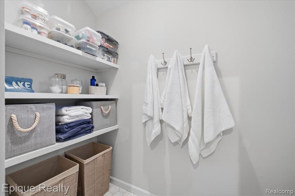 114 Bellevue Avenue, Lake Orion, MI 48362 — Photo 55