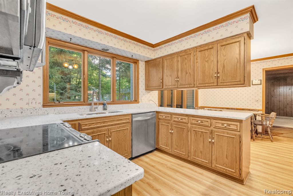 4680 Lakeshore Terrace, Fort Gratiot, MI 48059 — Photo 22