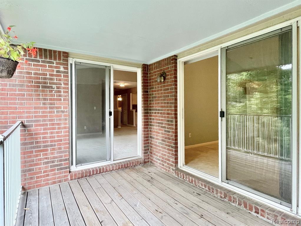 1916 FLAGSTONE Circle, 83, Rochester, MI 48307 — Photo 26