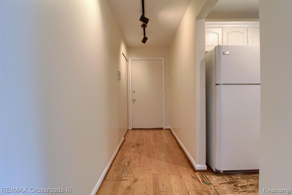 9629 Bayview Drive, 106, Ypsilanti, MI 48197 — Photo 10