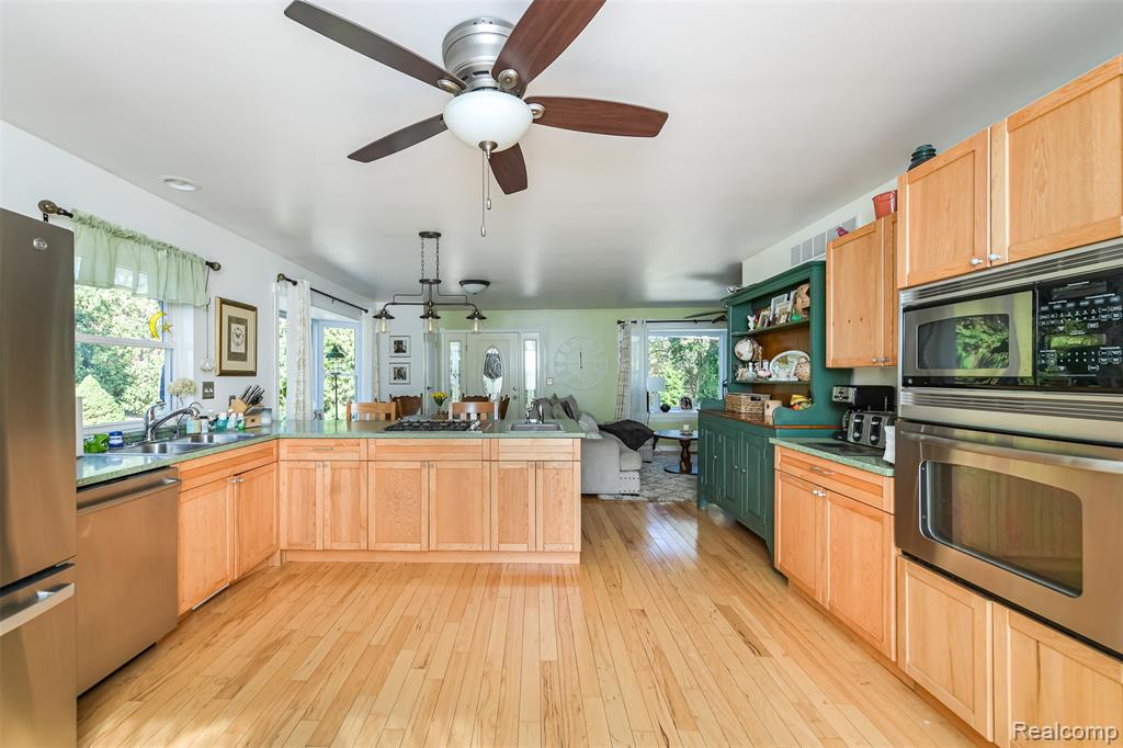 2076 Seymour Lake Road, Ortonville, MI 48462 — Photo 42