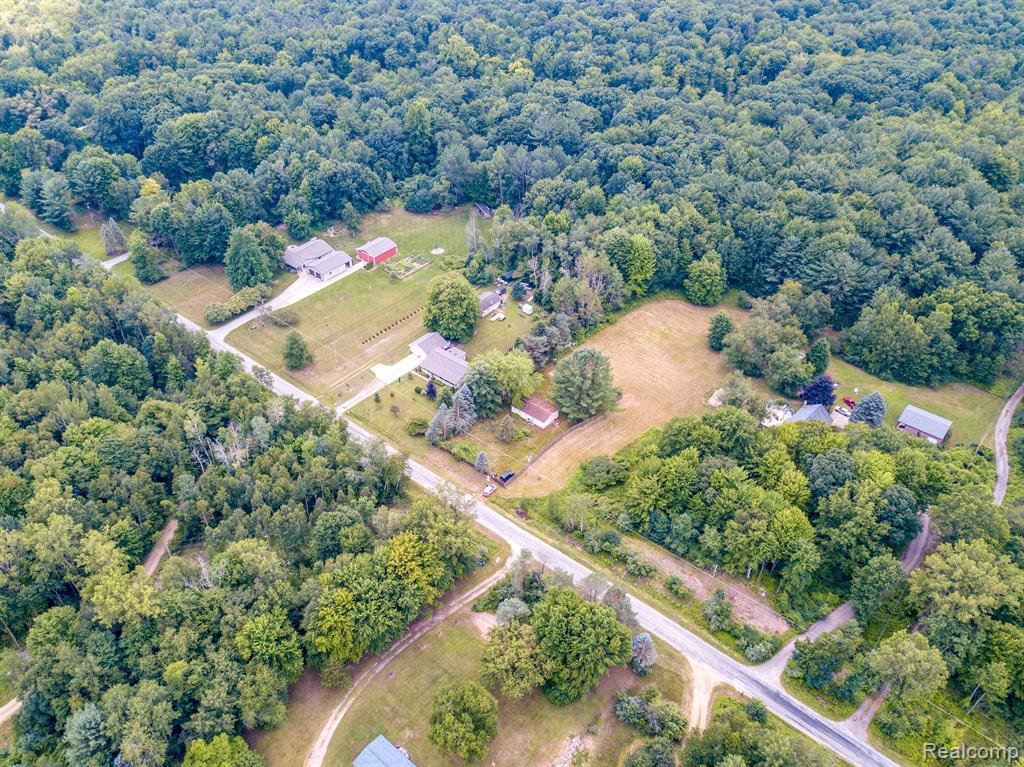 13310 BUECHE Road, Montrose, MI 48457 — Photo 6