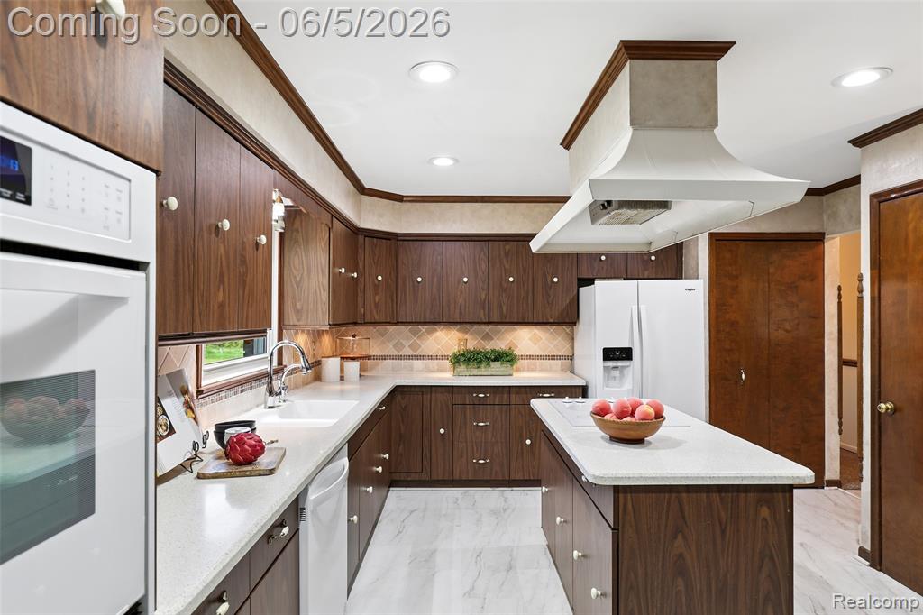 8701 Heatherset Drive, Brighton, MI 48114 — Photo 19