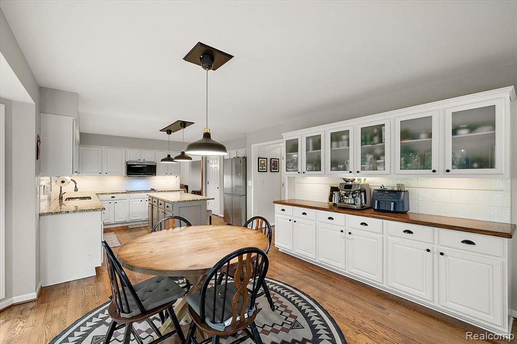 4193 Oak Tree Circle, Rochester, MI 48306 — Photo 23
