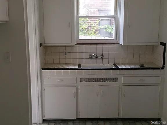 11007 Beaconsfield Street - Photo 2