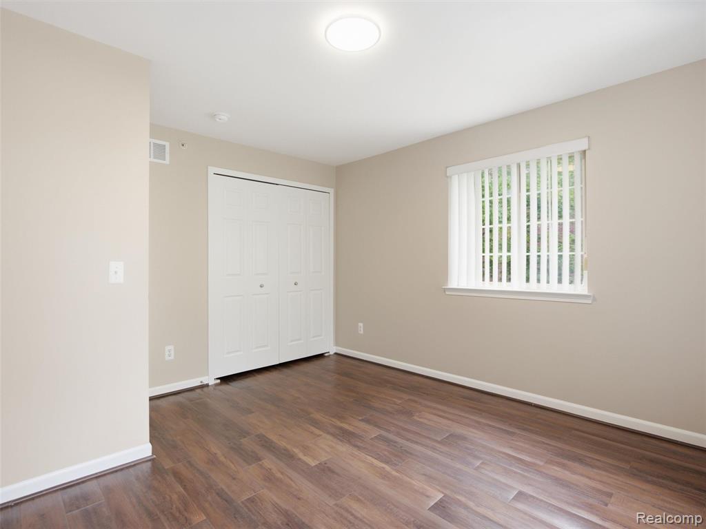 45650 Kennedy Avenue, Shelby Twp, MI 48315 — Photo 22