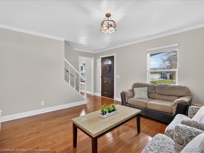 6091 Rocking Chair Road, Grand Blanc, MI 48439 — Photo 8