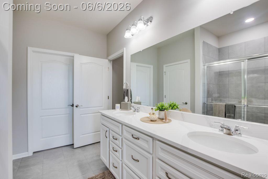 42504 ARBOR Drive, Clinton Twp, MI 48038 — Photo 12