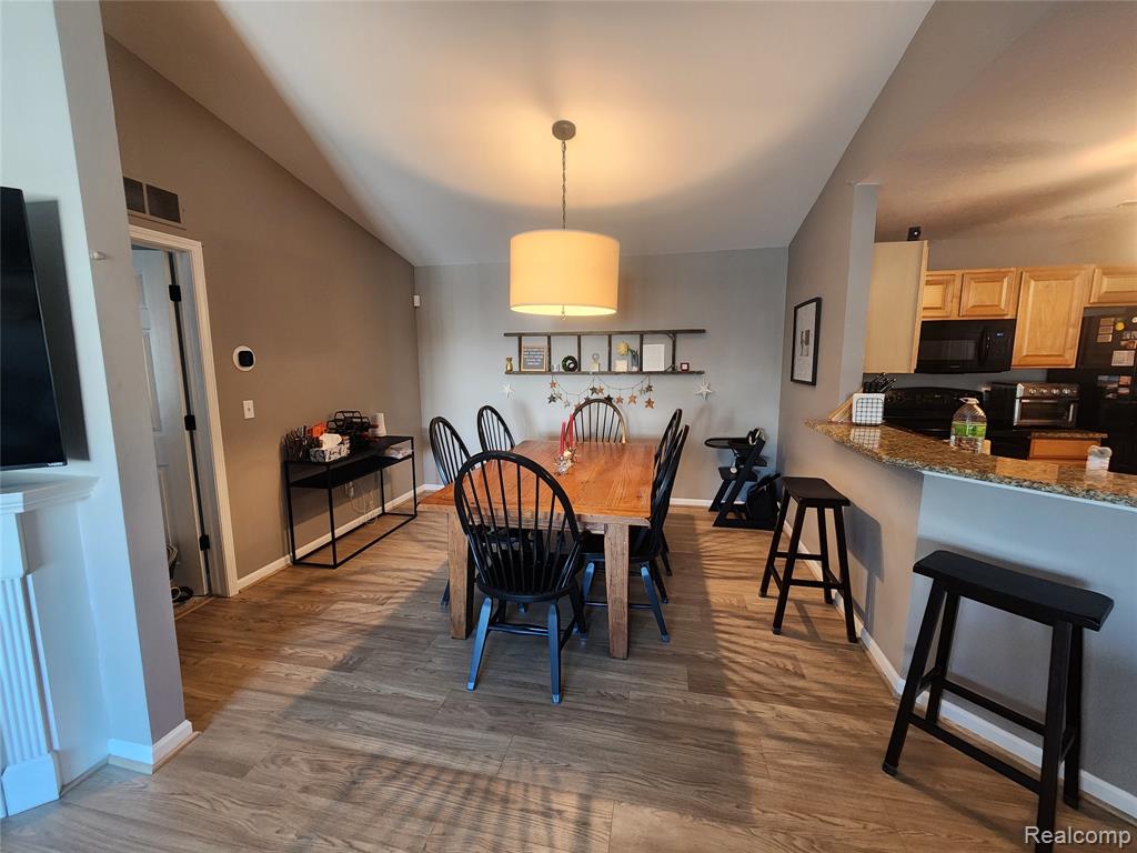 16839 Dover Drive, 140, Northville, MI 48168 — Photo 3