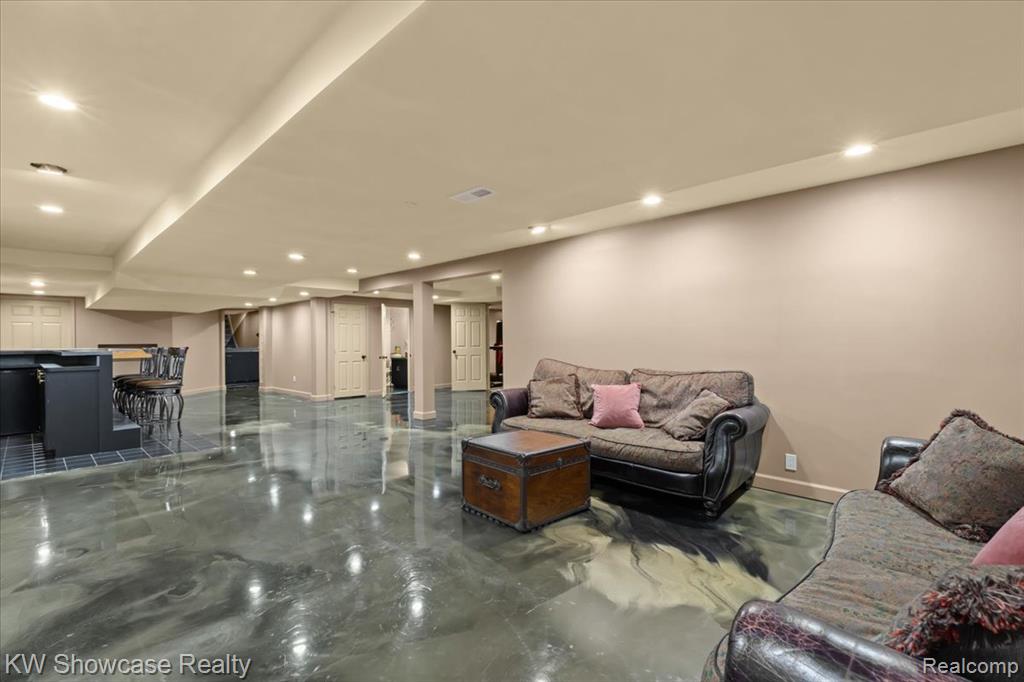 52890 Seven Oaks Drive, Shelby Twp, MI 48316 — Photo 37