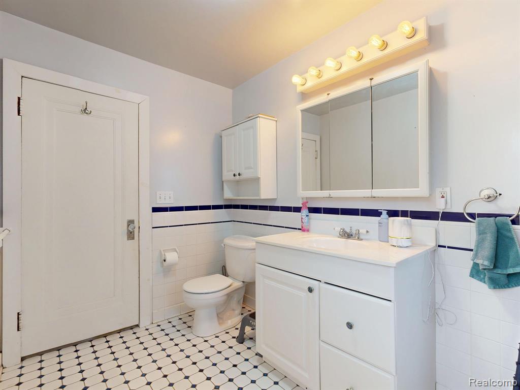 636 N Washington Street, Owosso, MI 48867 — Photo 29