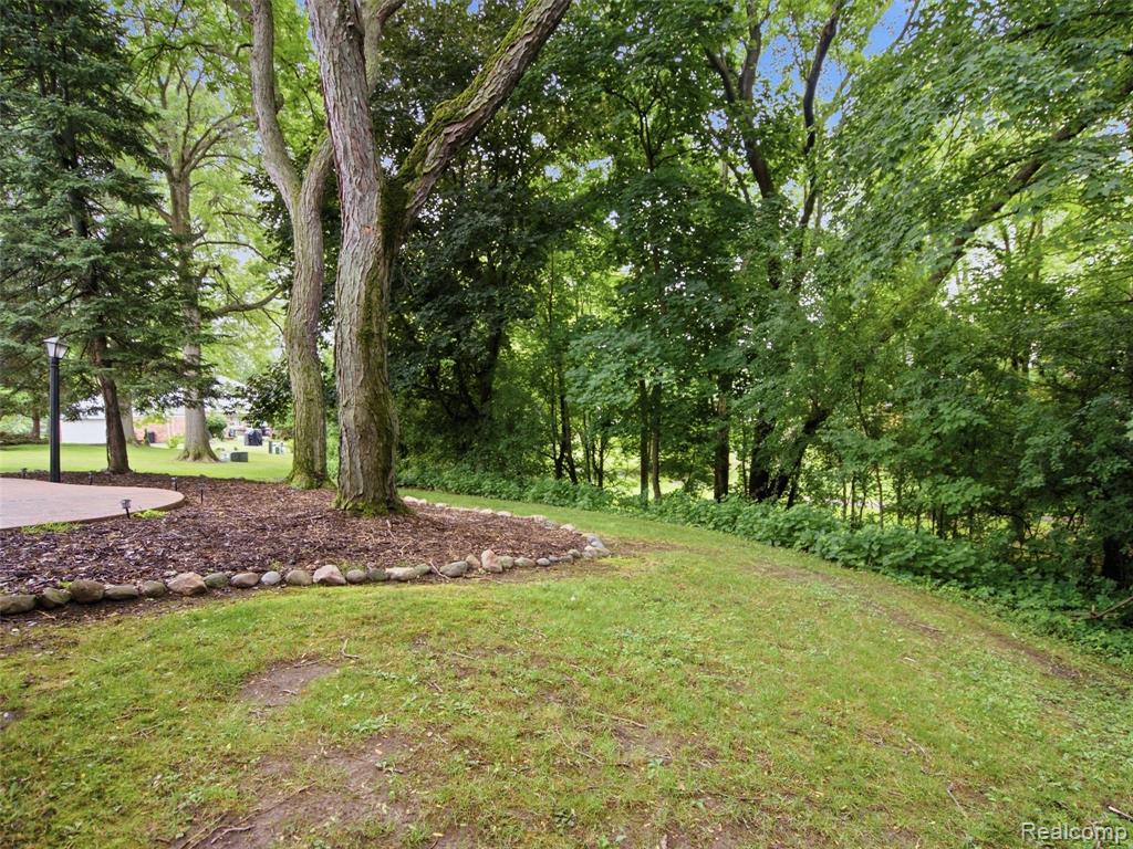 4367 Yorktown Drive, West Bloomfield, MI 48323 — Photo 55