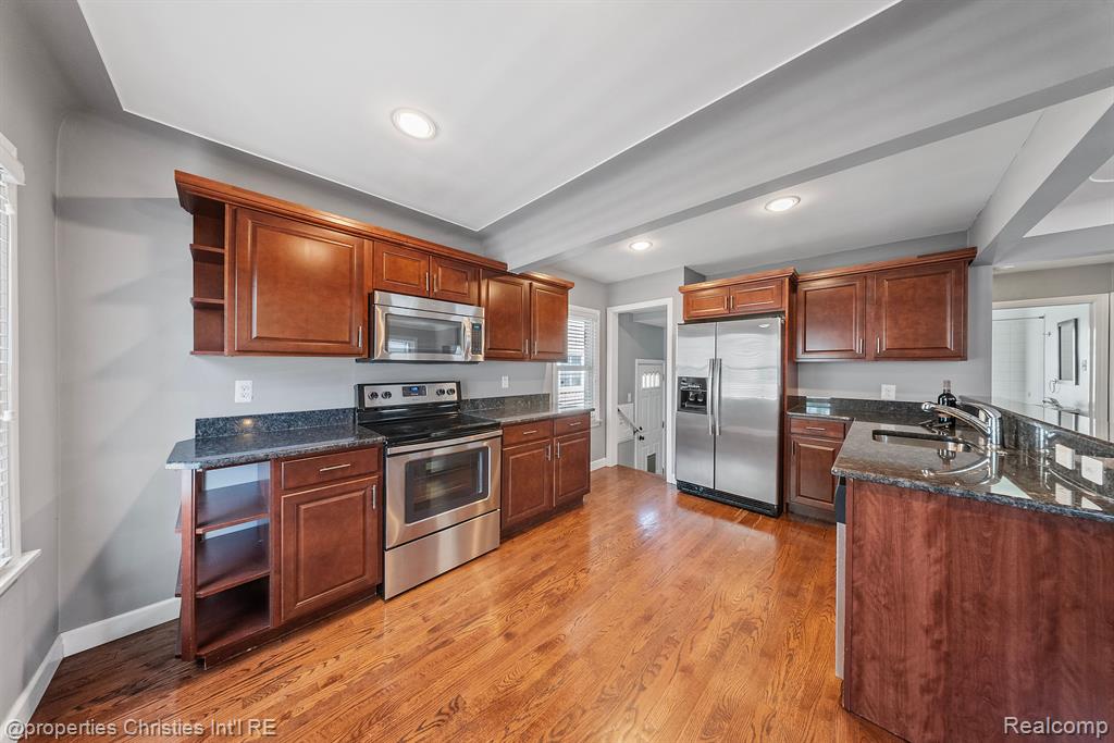 972 HARVARD Road, Berkley, MI 48072 — Photo 13