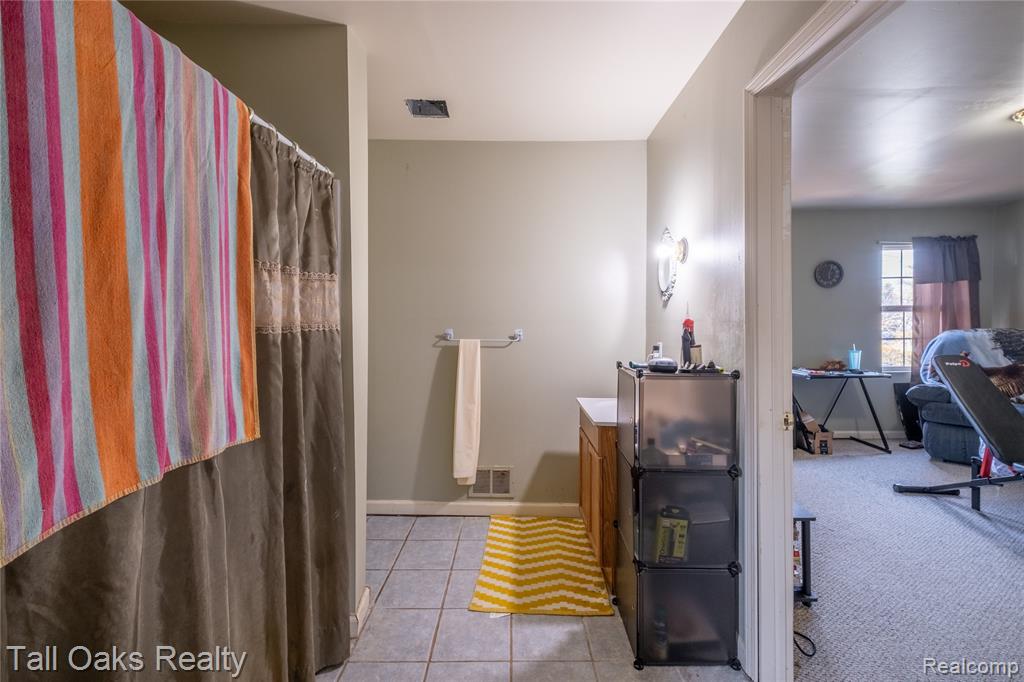 6054 E Pierson Road, Flint, MI 48506 — Photo 35