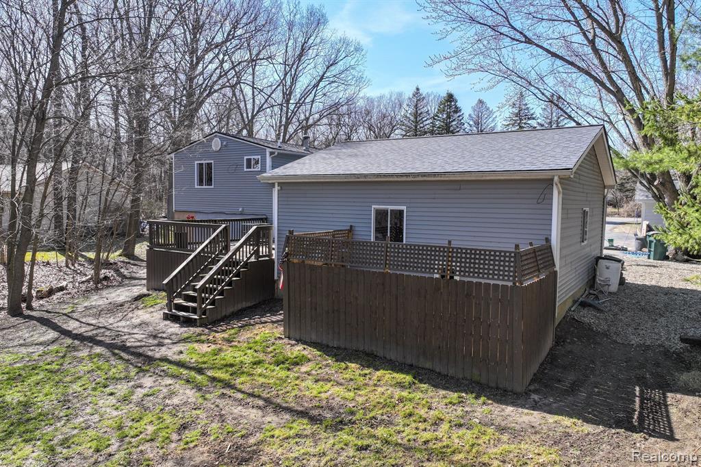 2186 Landmark Drive, Lapeer, MI 48446 — Photo 24