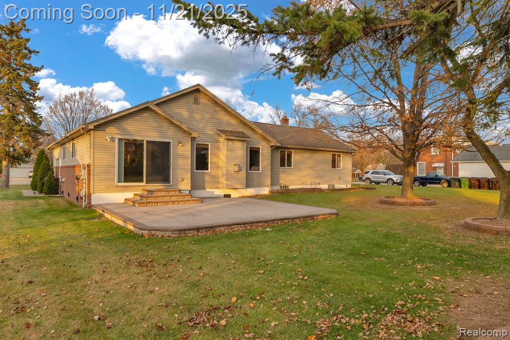 8224 Mary Ann Avenue, Shelby Twp, MI 48317 — Photo 35
