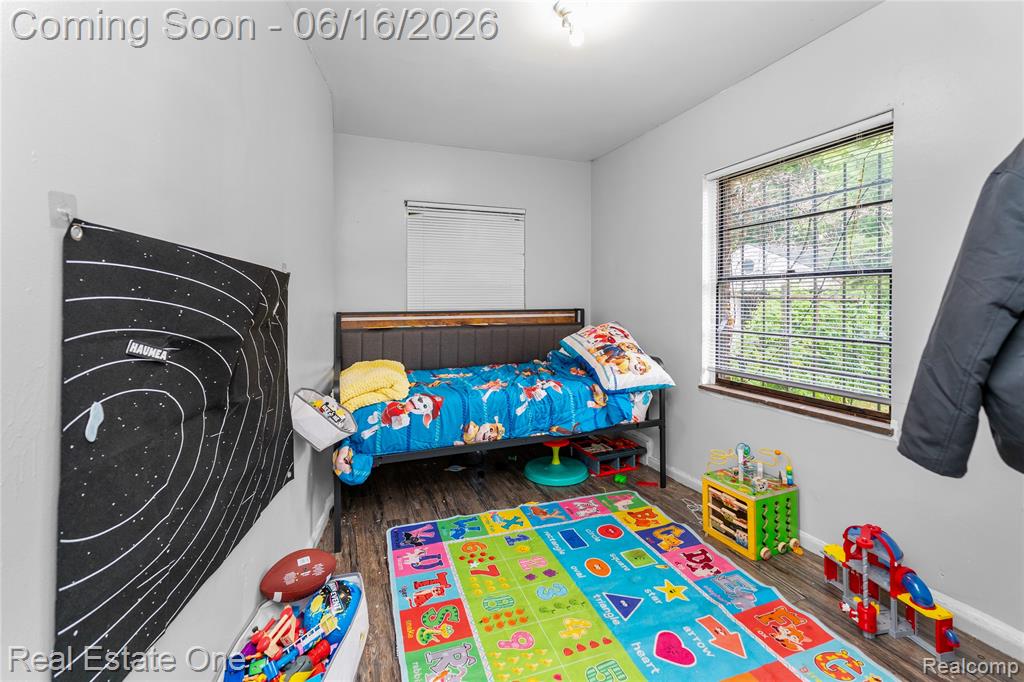 5200 Chalmers Street, Detroit, MI 48213 — Photo 11