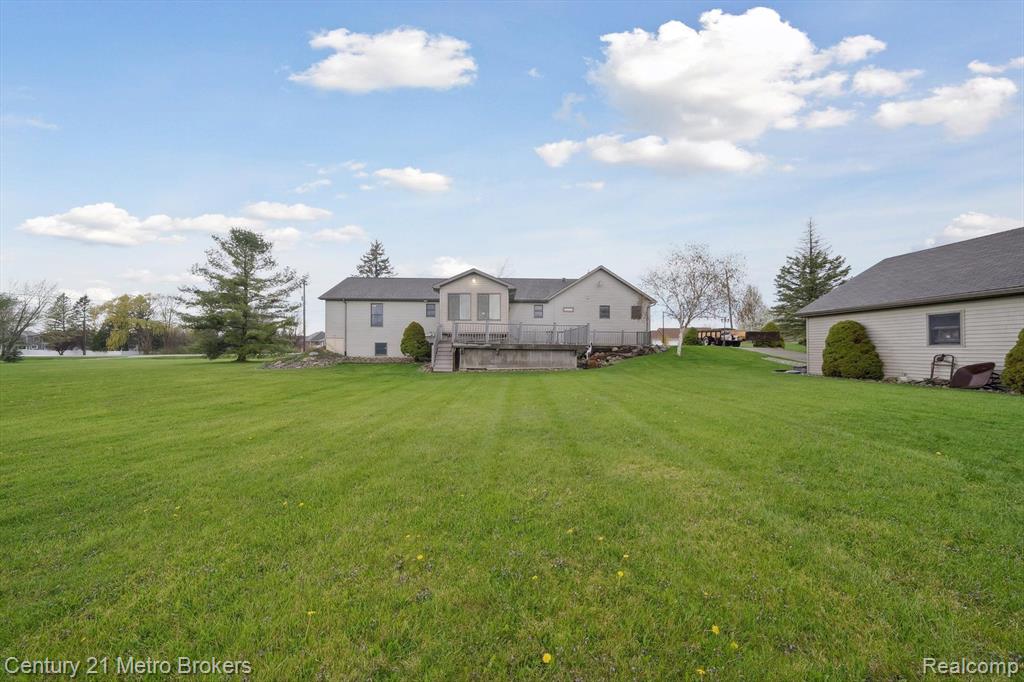6452 E MAPLE Avenue, Grand Blanc, MI 48439 — Photo 48