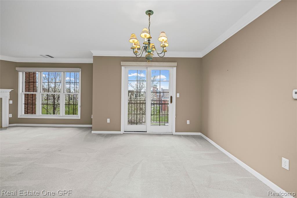 12 Pointe Park Place, Grosse Pointe Park, MI 48230 — Photo 8
