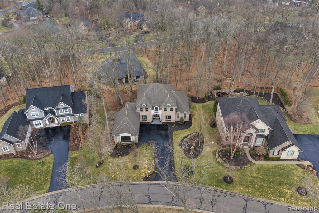 6060 Pinemont Drive, Brighton, MI 48116 — Photo 8