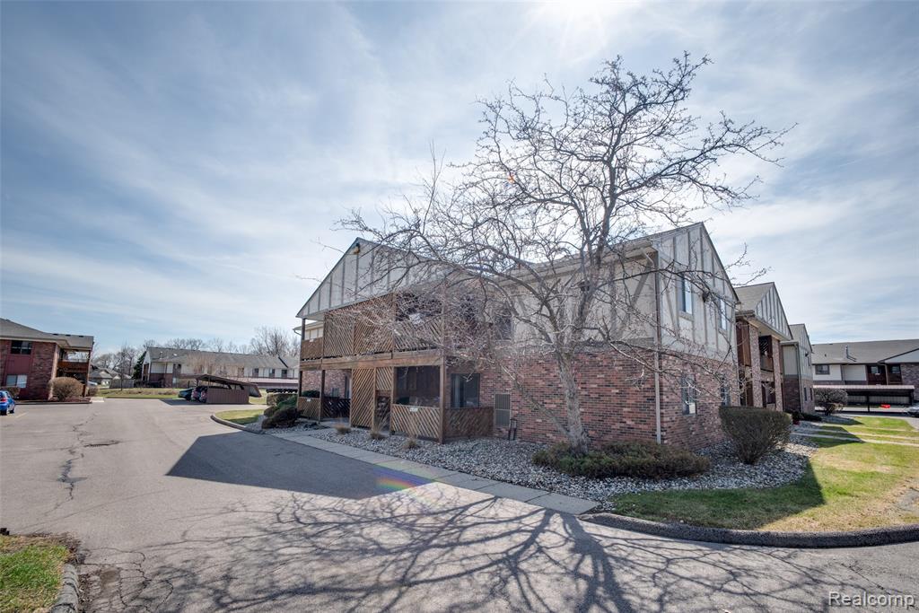 16432 Clarkson Drive, 61, Fraser, MI 48026 — Photo 24