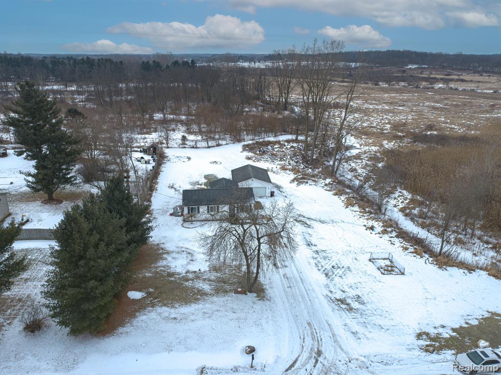 7577 CROFOOT Road, Fowlerville, MI 48836 — Photo 22