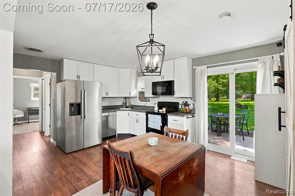 13514 Bird Road, Byron, MI 48418 — Photo 8