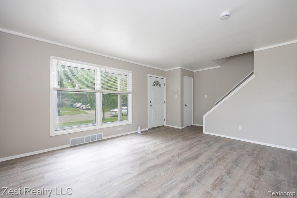 7601 Curtis Street, Detroit, MI 48221 — Photo 3