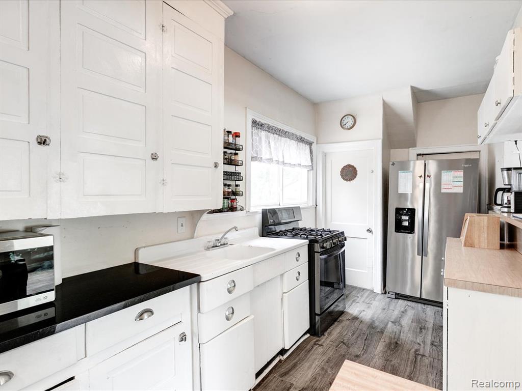 917 Garfield Street, Port Huron, MI 48060 — Photo 13