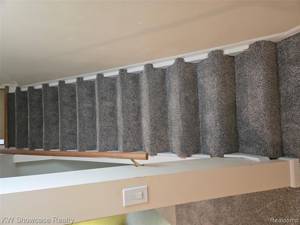 23- Basement Stairs.jpg