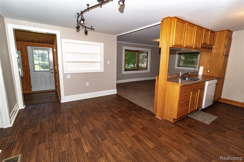 106 Washington Street, Attica, MI 48412 — Photo 24