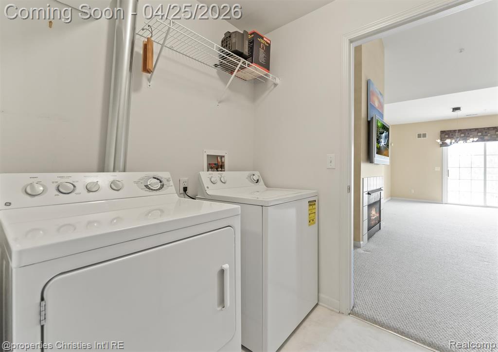 4200 Addington Drive, Commerce Twp, MI 48390 — Photo 21