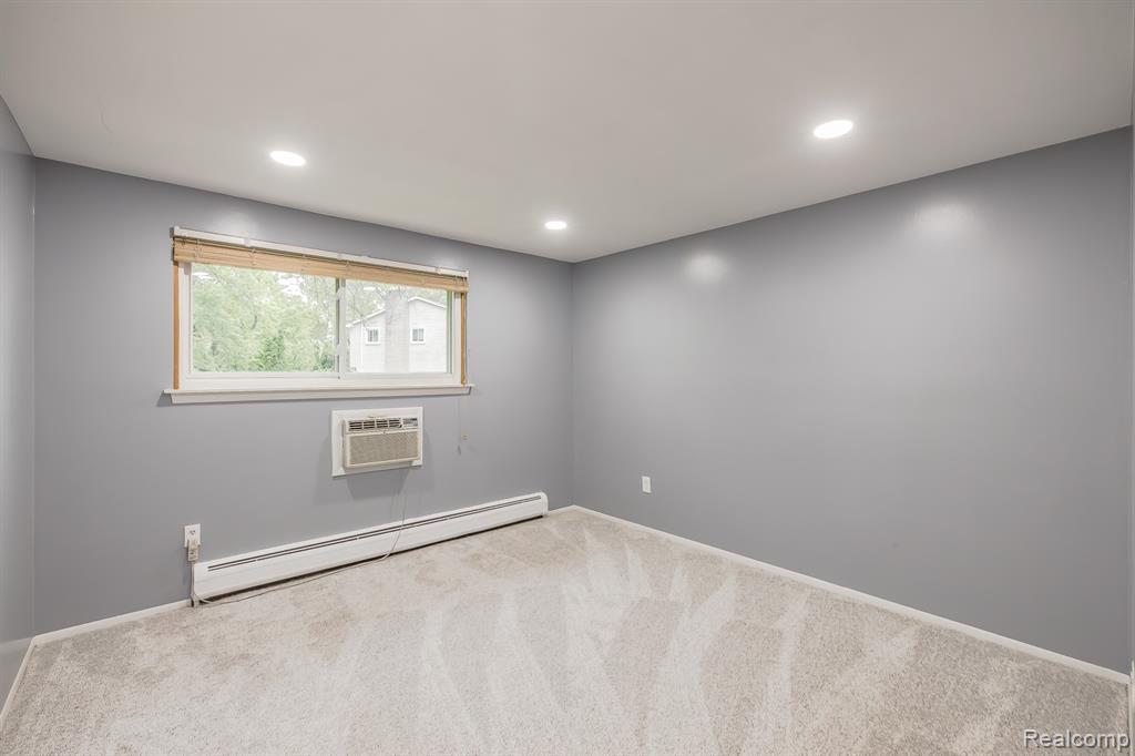 4290 FROSTWOOD, Troy, MI 48098 — Photo 33