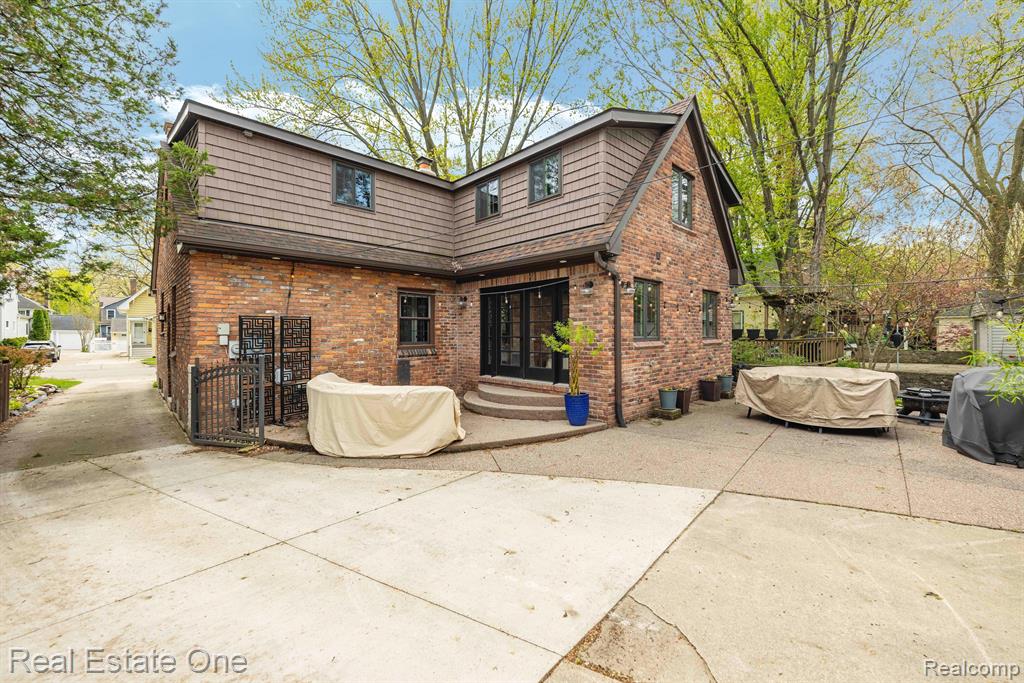 33 SYLVAN Avenue, Pleasant Ridge, MI — Photo 56
