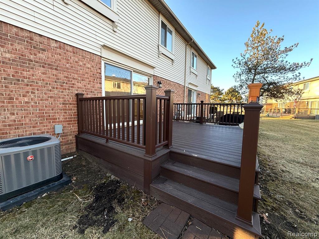 2002 W FRANKLIN Drive, 37, Canton, MI 48187 — Photo 9
