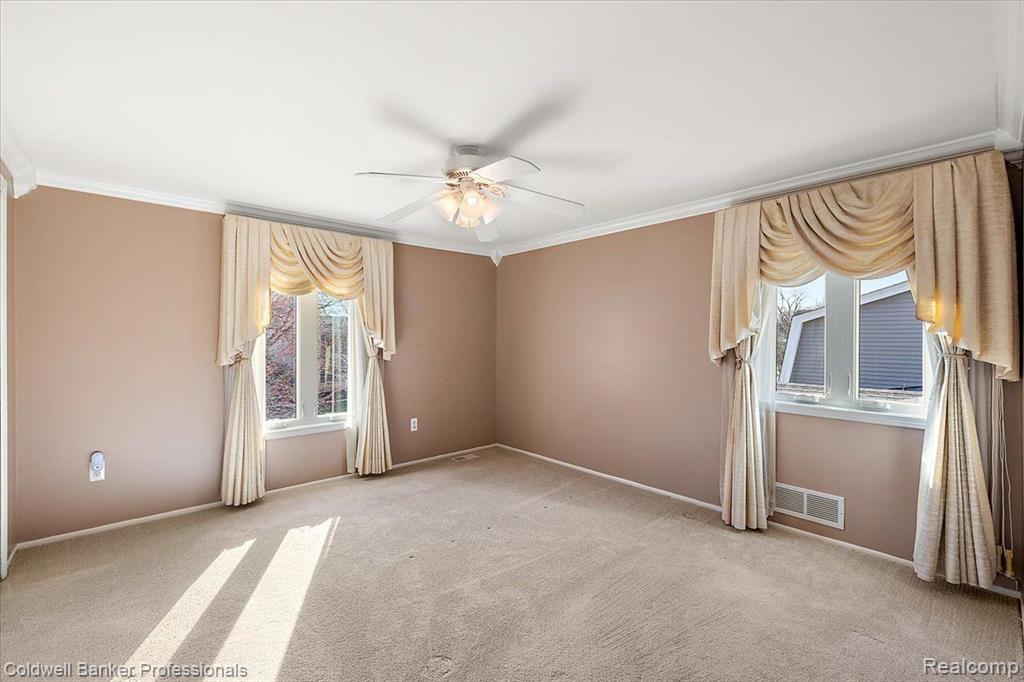 9485 BAYWOOD Drive, Plymouth, MI 48170 — Photo 30